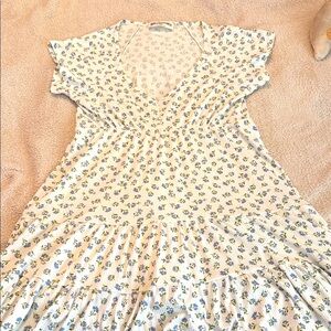 No Boundaries Blue and White Floral Misi dress baby doll dress very cute !